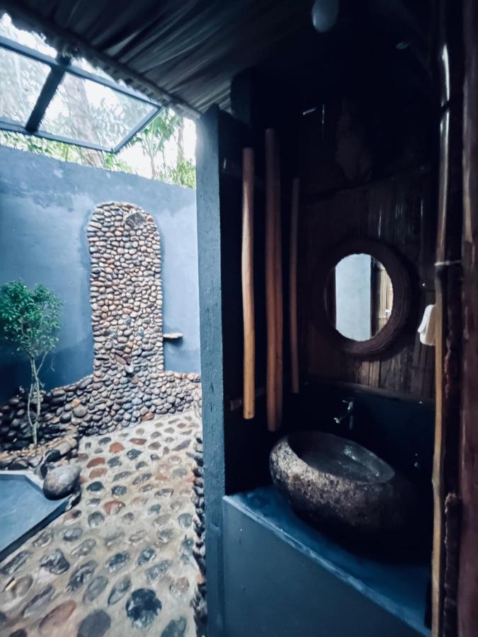 Fab - Bamboo Hut With Open Shower Munnar Exterior foto